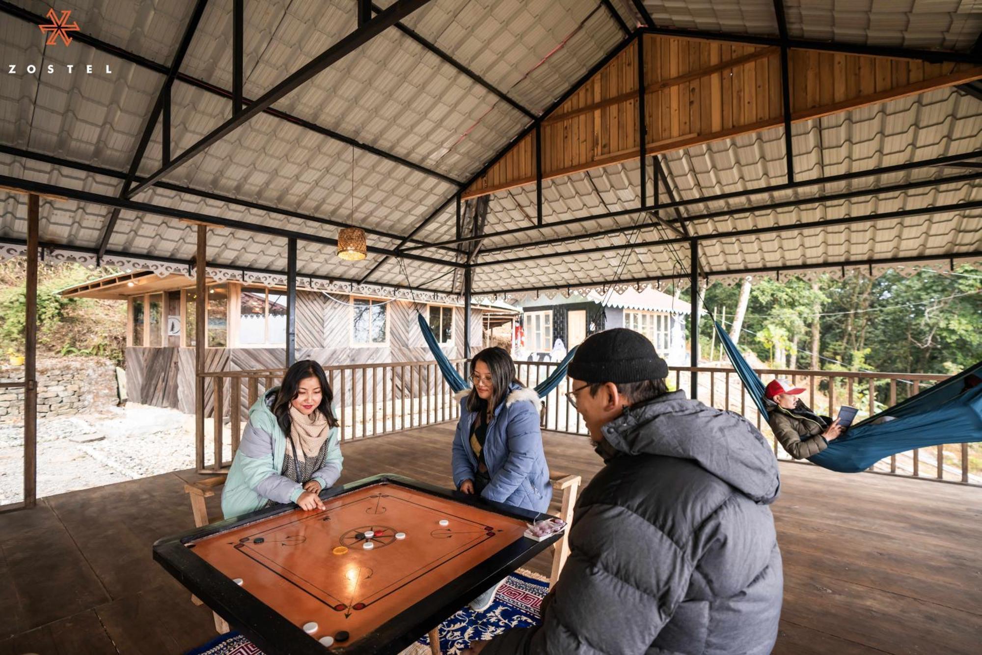 Zostel Rinchenpong Hostel Exterior photo